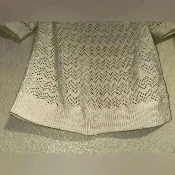 Gently use women’s Medwell blouse XS - Picture 2 of 7